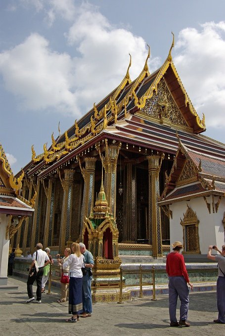 PXK10D_5010.jpg - The Royal Monastery of the Emerald Buddha, adjacent to the Grand Palace, Bangkok