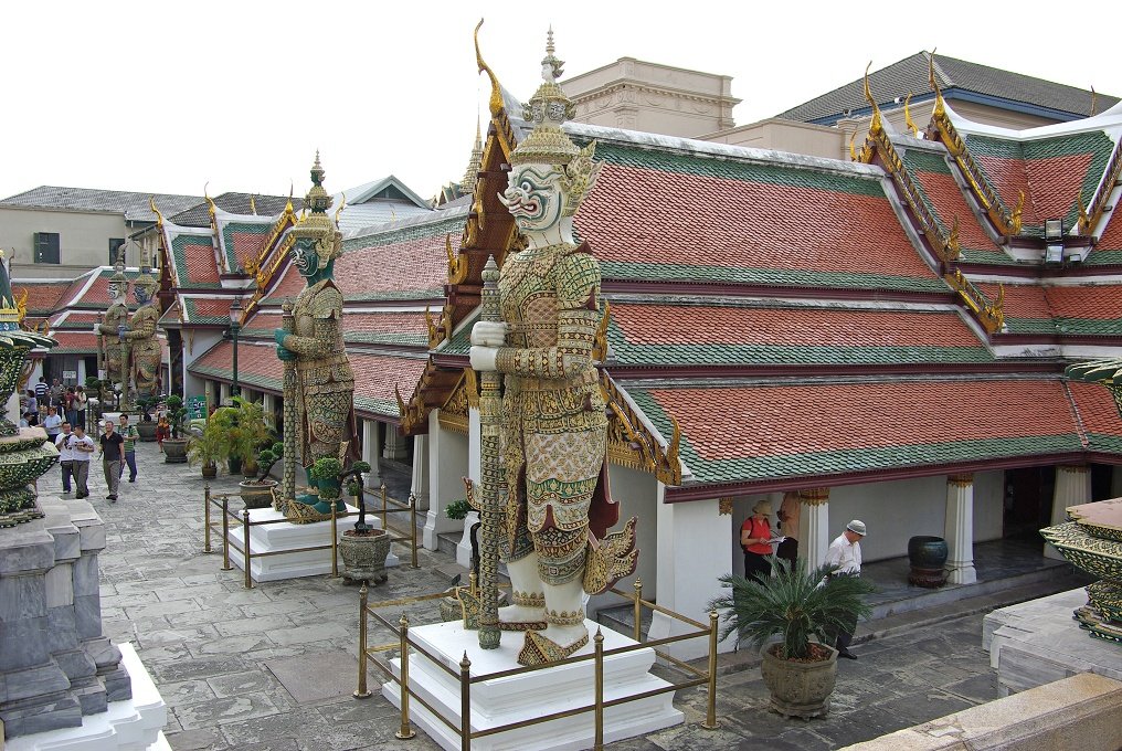 PXK10D_5039.jpg - The Royal Monastery of the Emerald Buddha, adjacent to the Grand Palace, Bangkok