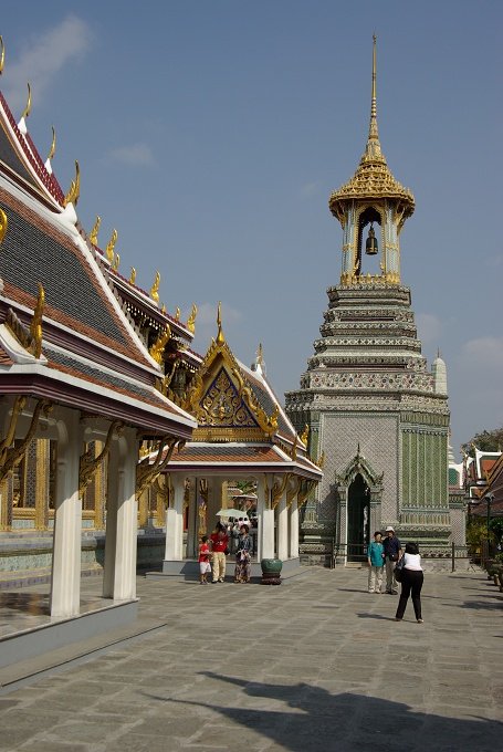 PXK10D_5050.JPG - The Royal Monastery of the Emerald Buddha, adjacent to the Grand Palace, Bangkok