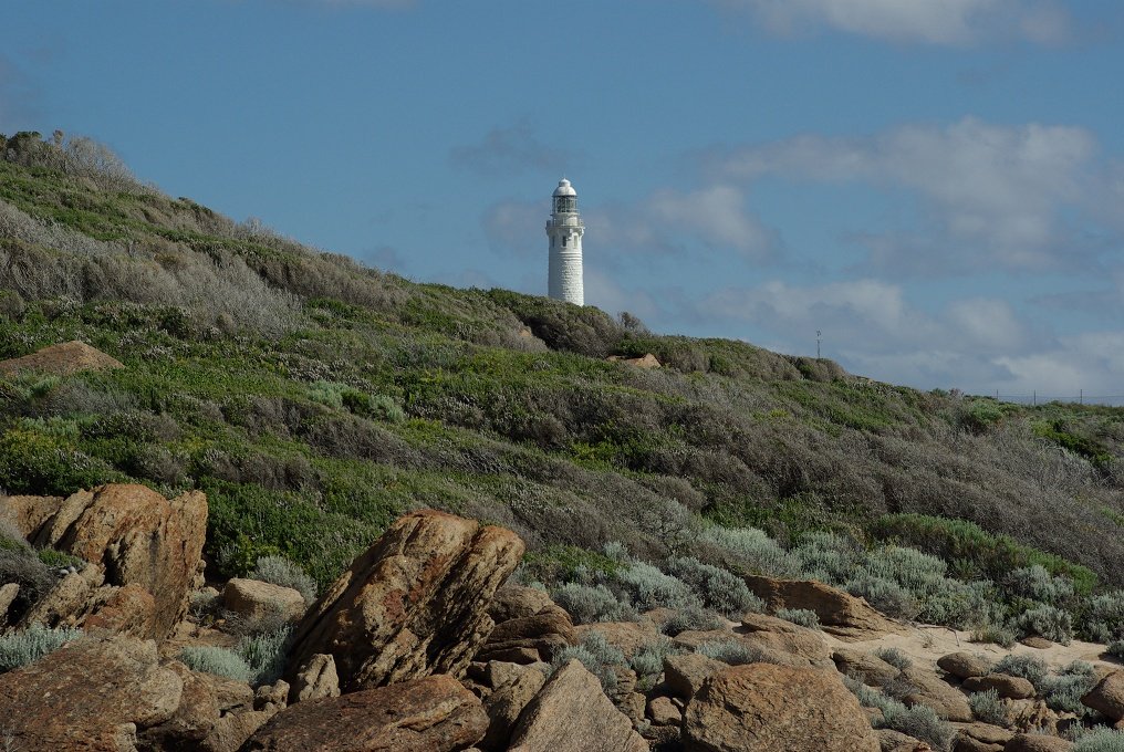PXK10D_3974.JPG - Cape Leeuwin lighthouse, Western Australia. Where the Southern Ocean and Indian Ocean meet.