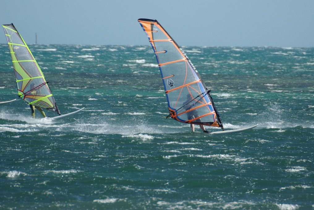 PXK10D_4367.JPG - Windsurfers enjoying strong winds at Rockingham, South of Perth, Western Australia.