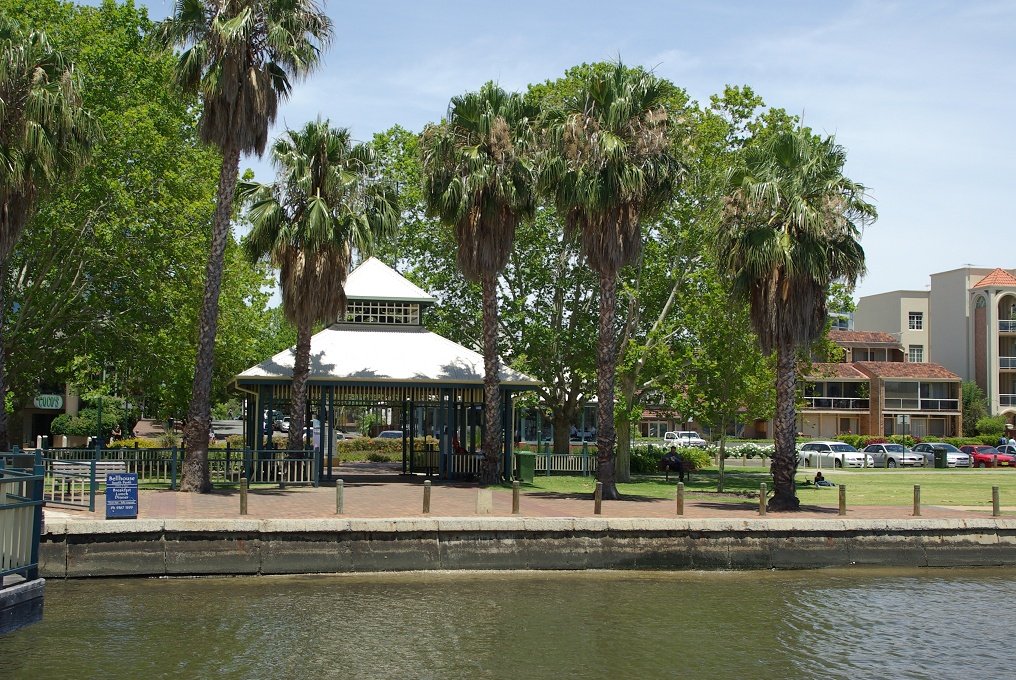 PXK10D_2668.JPG - Perth, Western Australia.