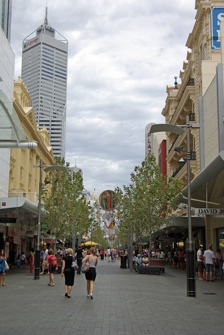 PXK10D_4404.JPG - Shopping area, Central Perth