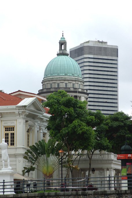 PXK10D_4608.jpg - Parliament building from Singapore River