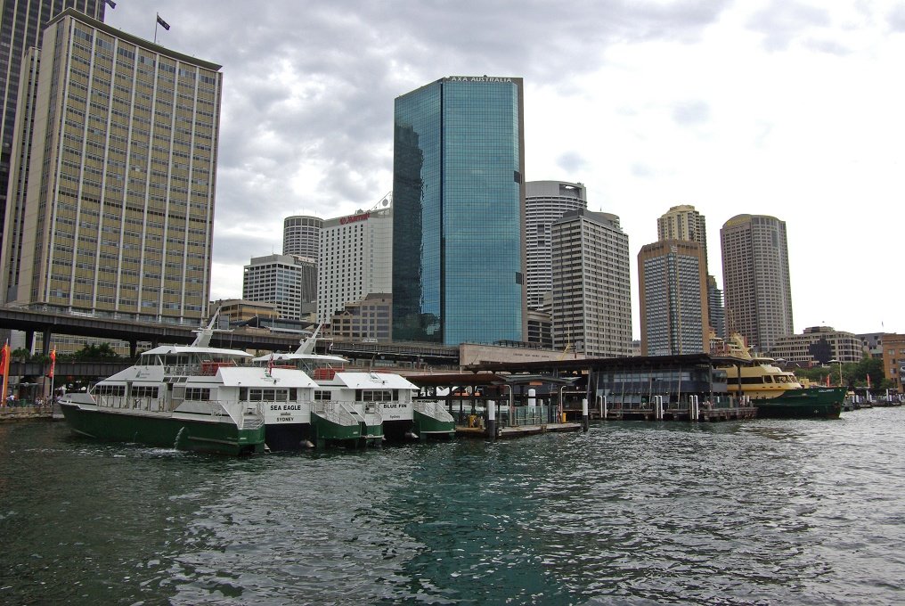 CPXK10D_3310.JPG - Circular quay, Sydney's main ferry terminal.