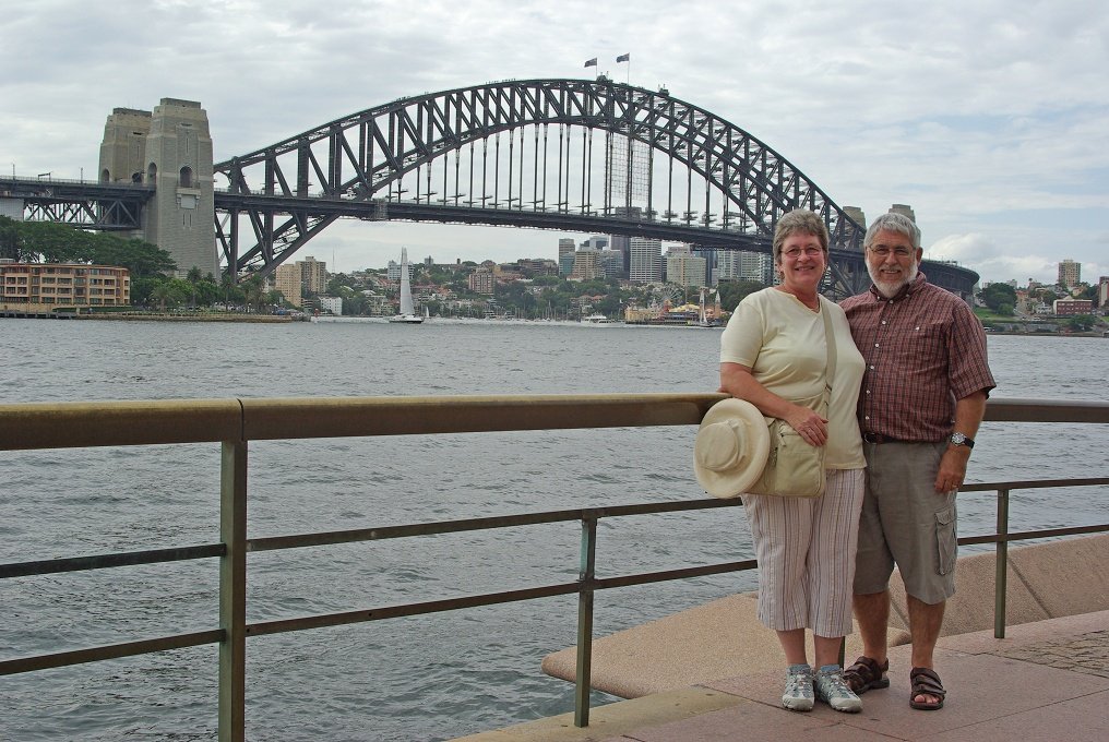 CPXK10D_3318.JPG - Sydney Harbour bridge, from close to the Opera House.
